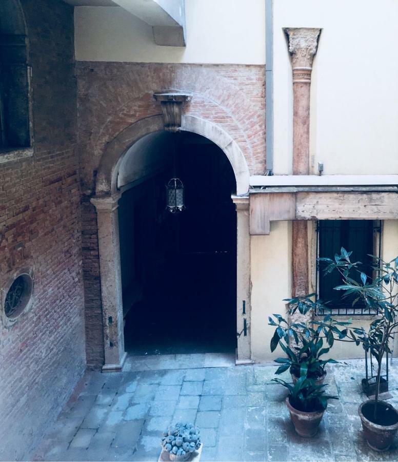 Ca'Molin Apartment Venesia Bagian luar foto
